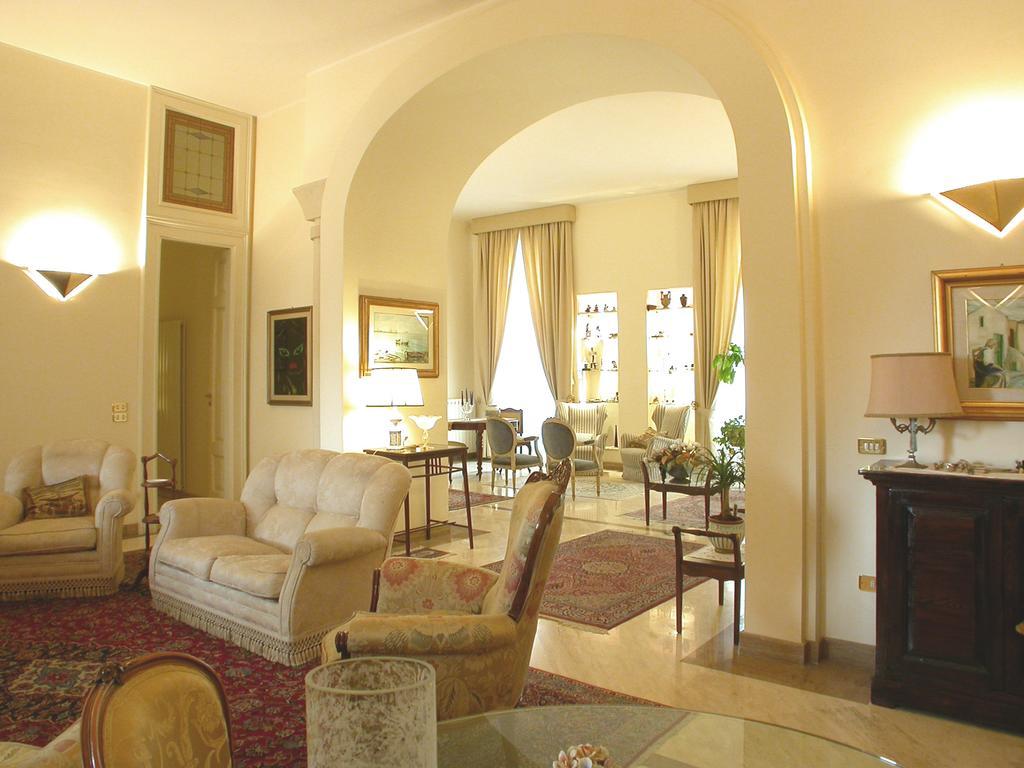 Bed and Breakfast La Terrazza à Lecce Extérieur photo